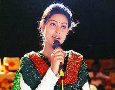Ovvoru Pookalume Song Lyrics From Autograph | ஒவ்வொரு பூக்களுமே பாடல் வரிகள் - Deeplyrics