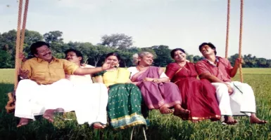 Azhagana Thadu Maatram - Deeplyrics