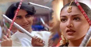 Dhaandiyaa Aattamumaada - Deeplyrics