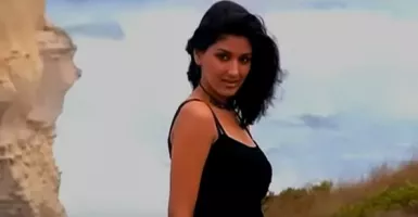 Enna Vilai Azhage - Deeplyrics