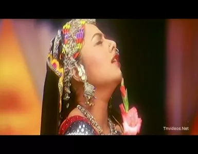 Suthi Suthi Song Lyrics From Padayappa | சுத்தி சுத்தி வந்தீக பாடல் வரிகள் - Deeplyrics